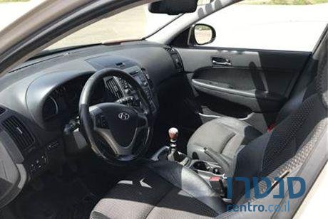2008' Hyundai I30 יונדאי photo #3