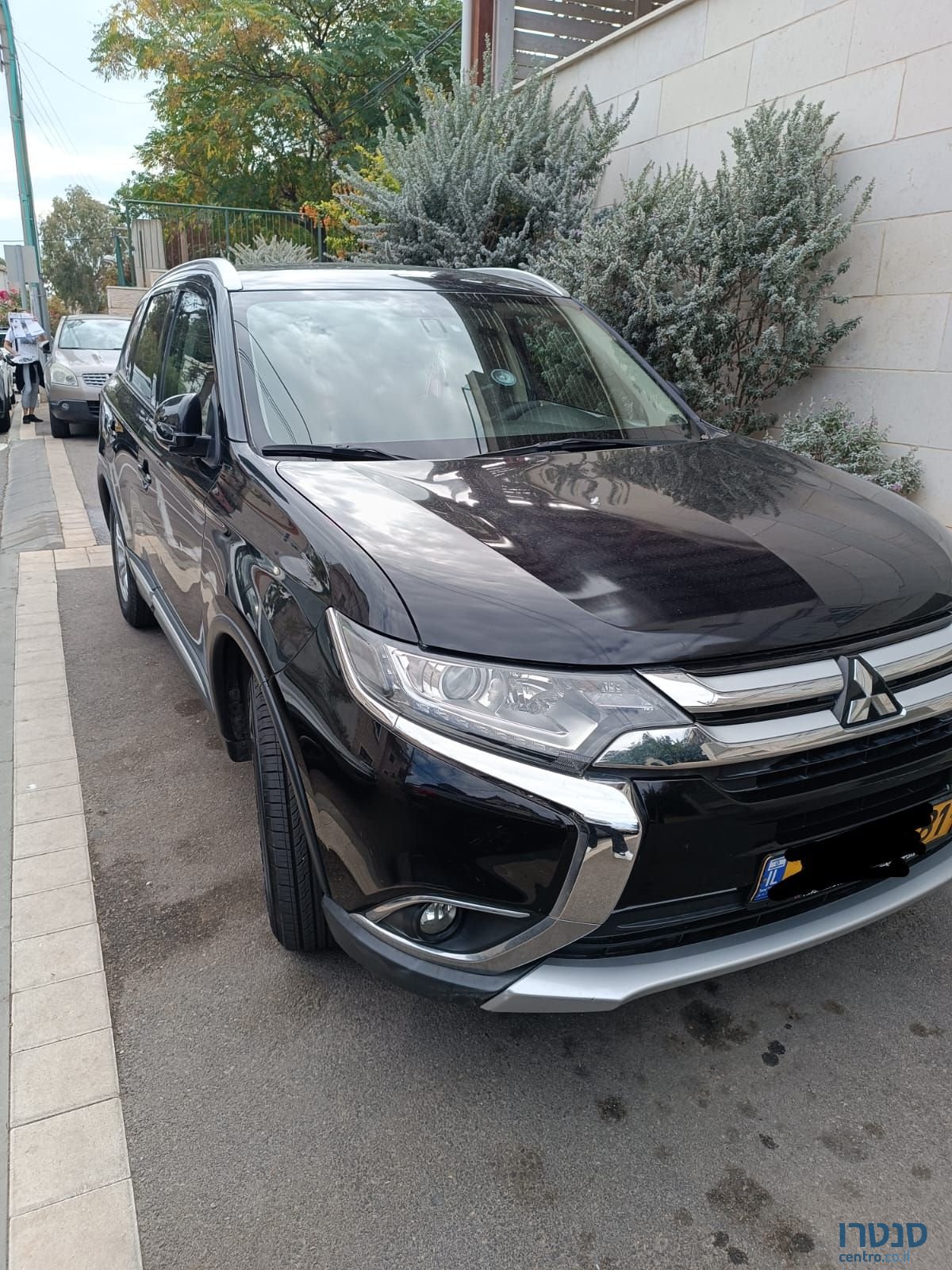 2017' Mitsubishi Outlander מיצובישי אאוטלנדר photo #1