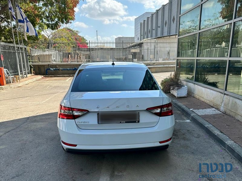 2020' Skoda Superb סקודה סופרב photo #3