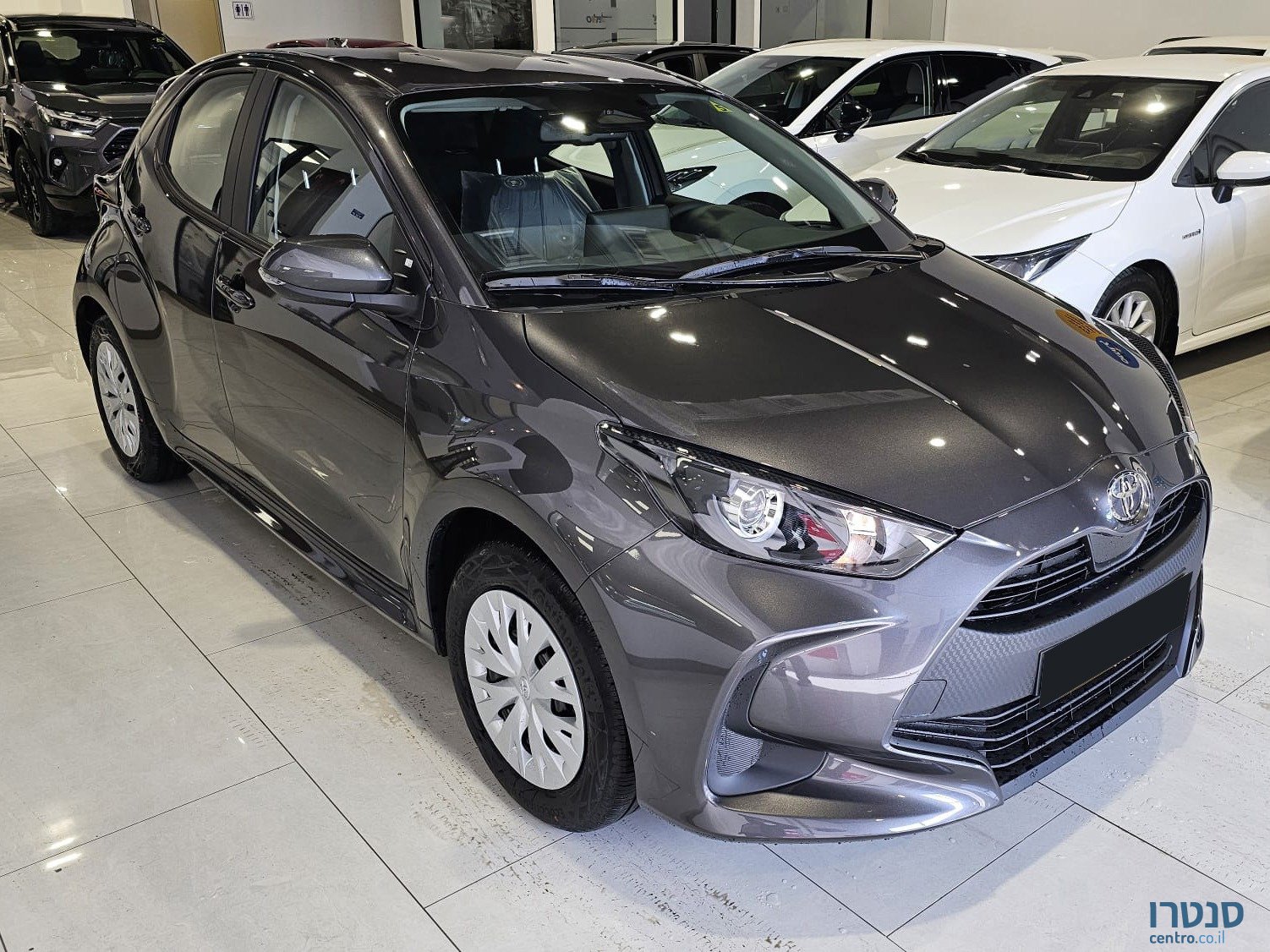 2025' Toyota Yaris photo #6