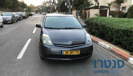 2010' Toyota Prius טויוטה פריוס photo #3