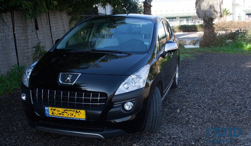 2011' Peugeot 308 photo #1