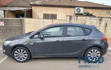 2011' Opel Astra אופל אסטרה photo #1