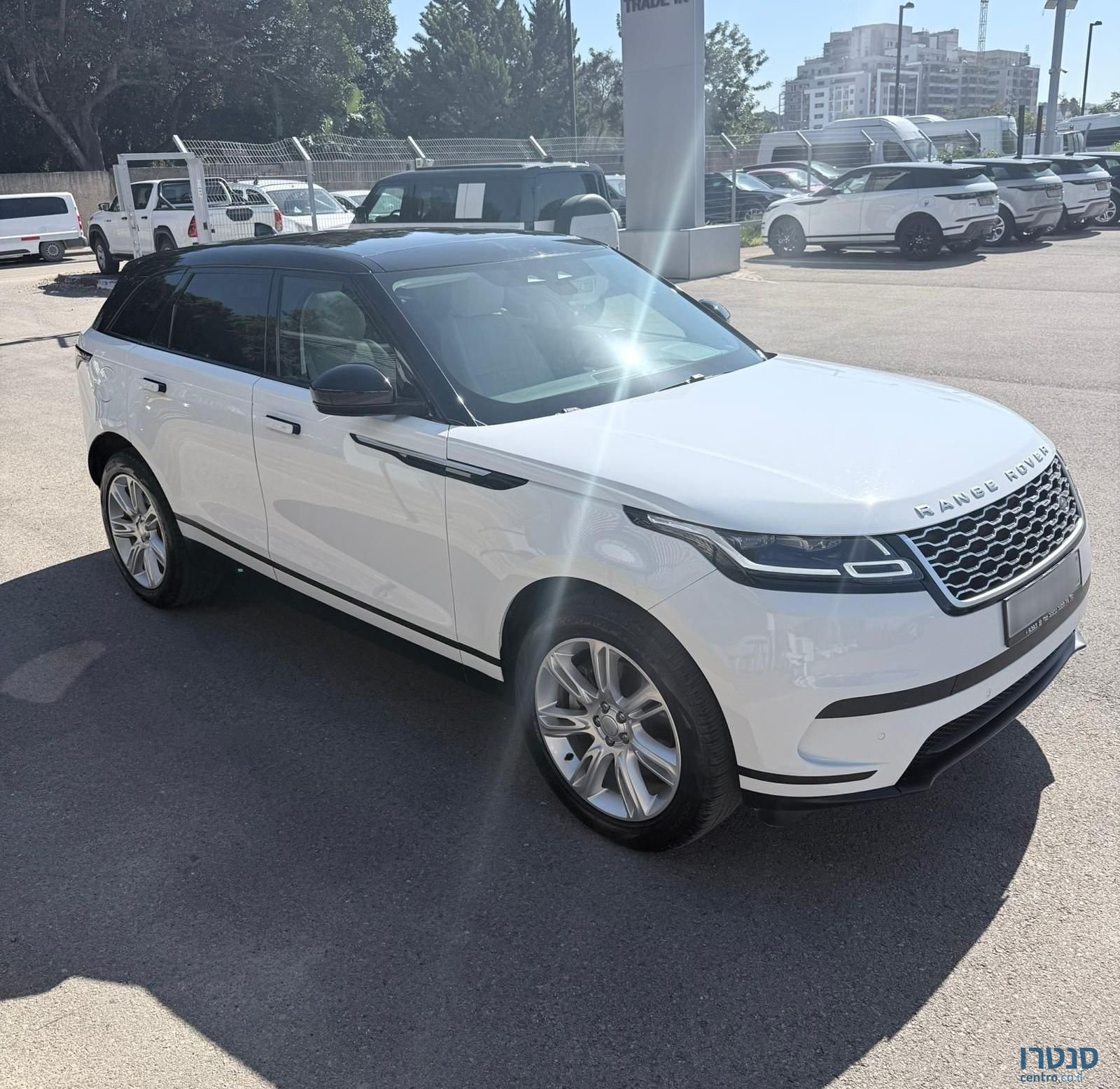 2022' Land Rover Range Rover Velar לנד רובר ריינג' רובר ולאר photo #4
