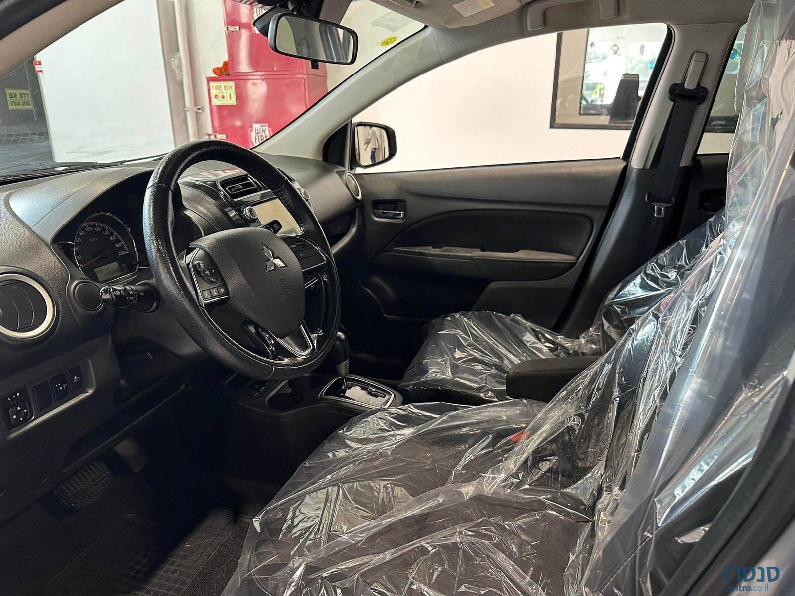 2021' Mitsubishi Space Star photo #5