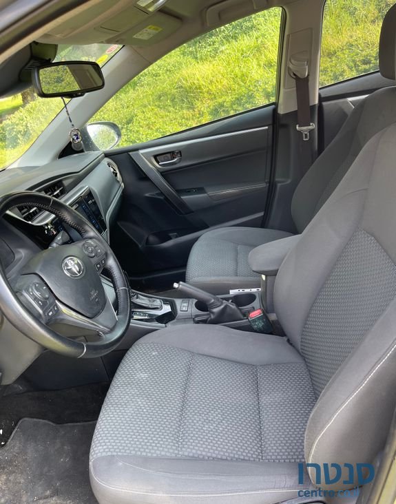 2018' Toyota Corolla טויוטה קורולה photo #3