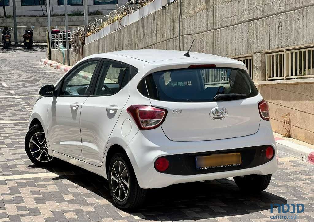 2017' Hyundai i10 יונדאי photo #2
