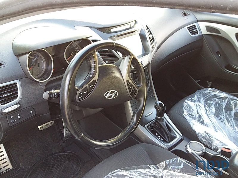 2015' Hyundai i35 photo #3