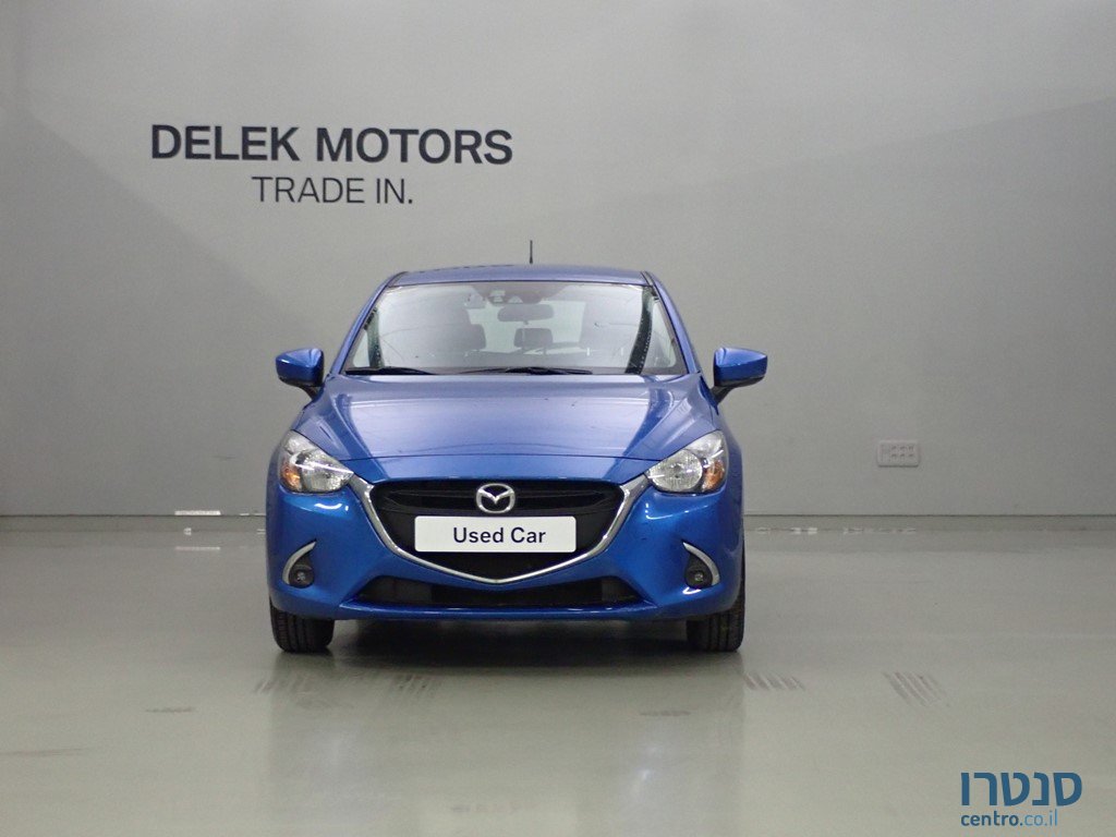 2020' Mazda 2 dynamic photo #2