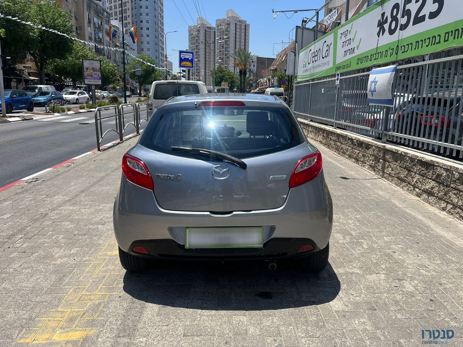 2010' Mazda 2 photo #5