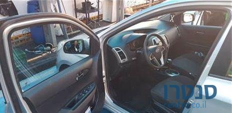 2010' Hyundai i20 יונדאי photo #3