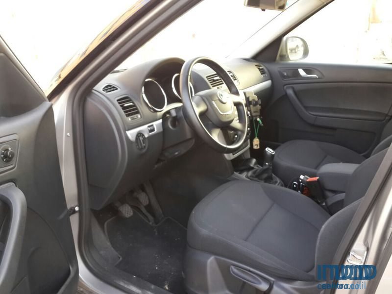 2013' Skoda Yeti photo #3