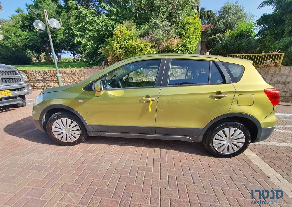 2014' Suzuki SX4 סוזוקי קרוסאובר photo #2