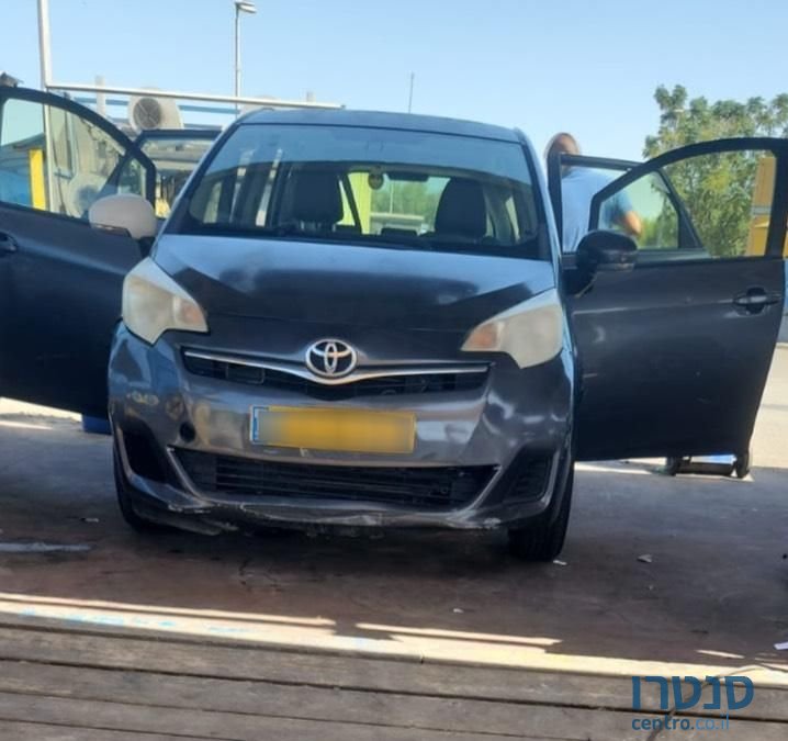 2014' Toyota Verso טויוטה ורסו-S photo #3