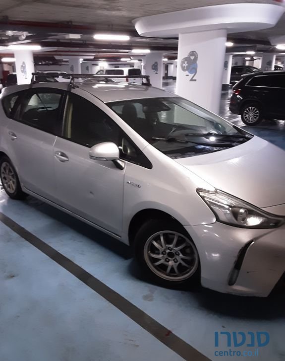 2018' Toyota Prius טויוטה פריוס photo #1