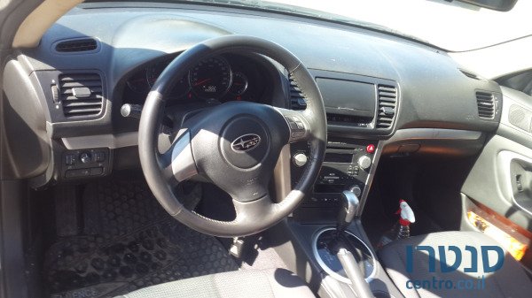 2008' Subaru Outback photo #2