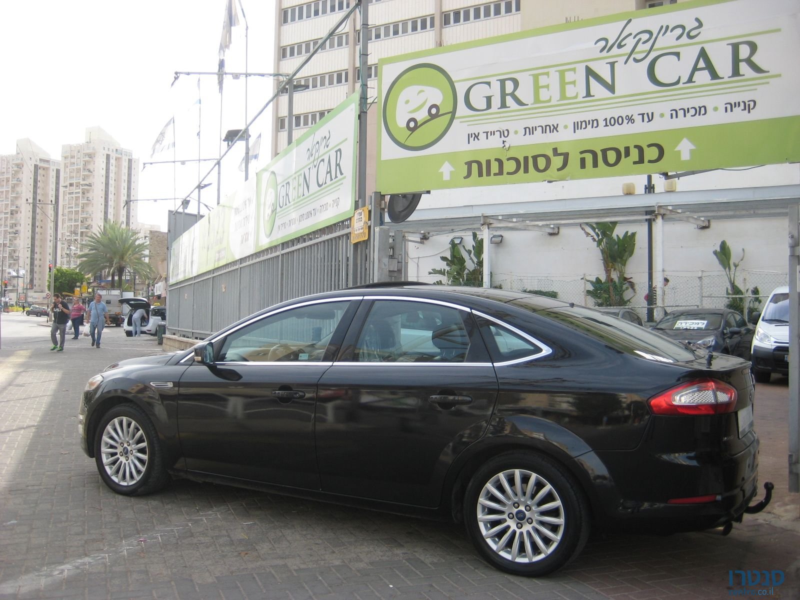 2011' Ford Mondeo photo #3