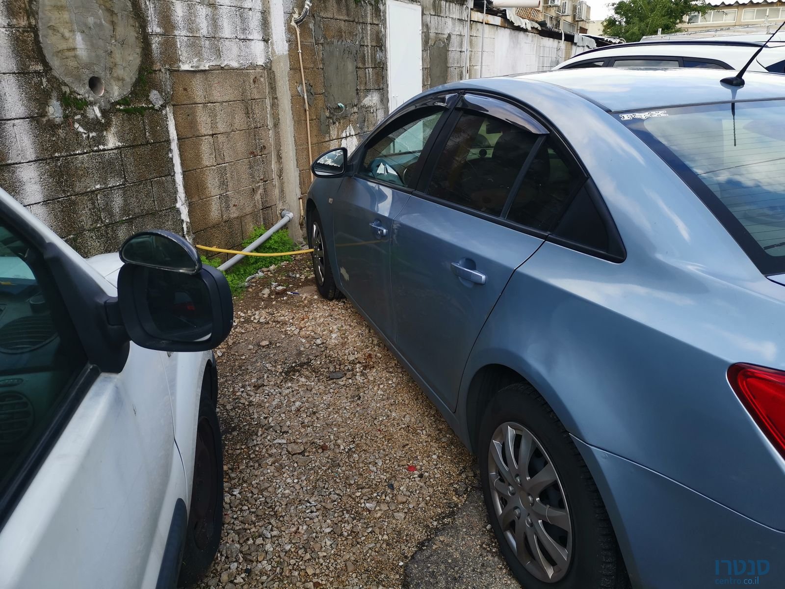 2010' Chevrolet Cruze photo #4