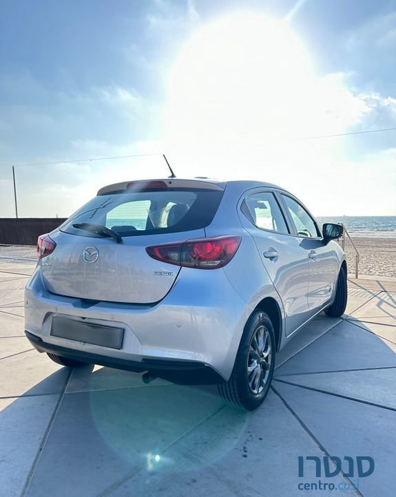 2021' Mazda 2 מאזדה photo #5