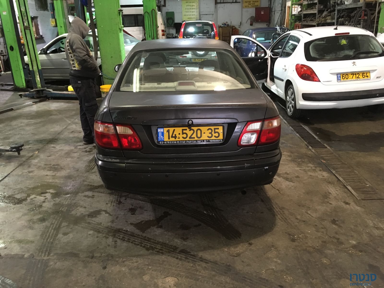 2001' Nissan Almera photo #3