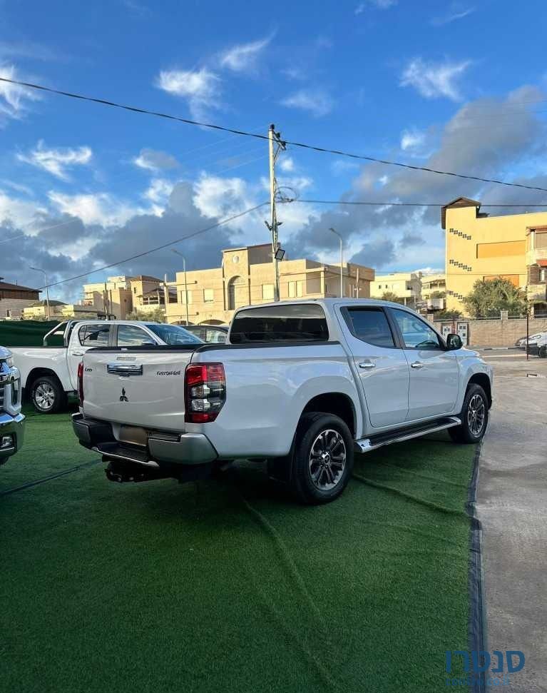 2022' Mitsubishi L200 4X4 מיצובישי טרייטון photo #2