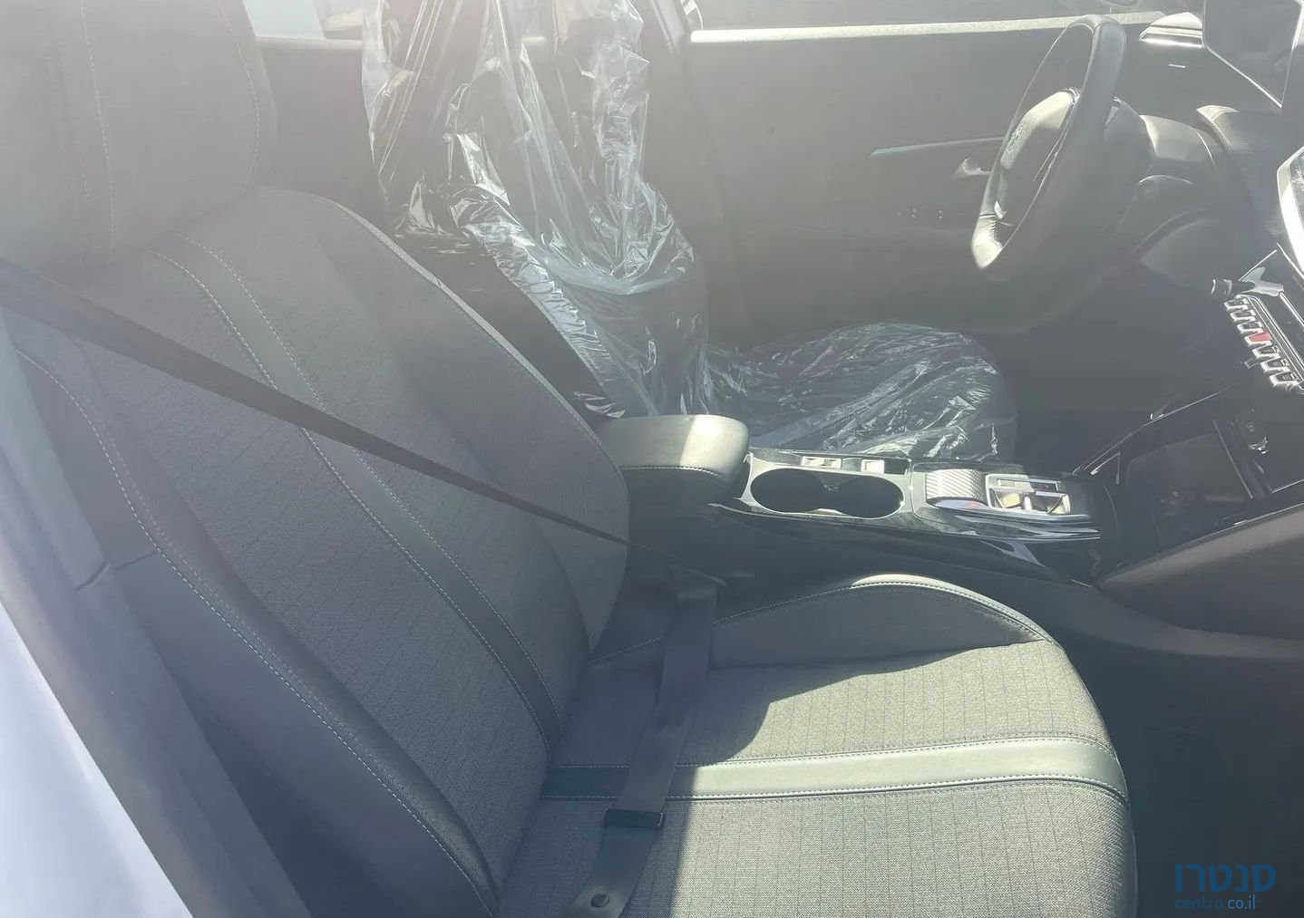 2022' Peugeot 2008 פיג'ו photo #6