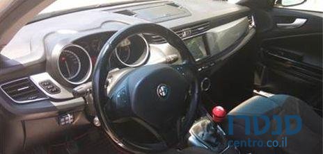 2012' Alfa Romeo Giulietta אלפא רומאו ג'ולייטה photo #3