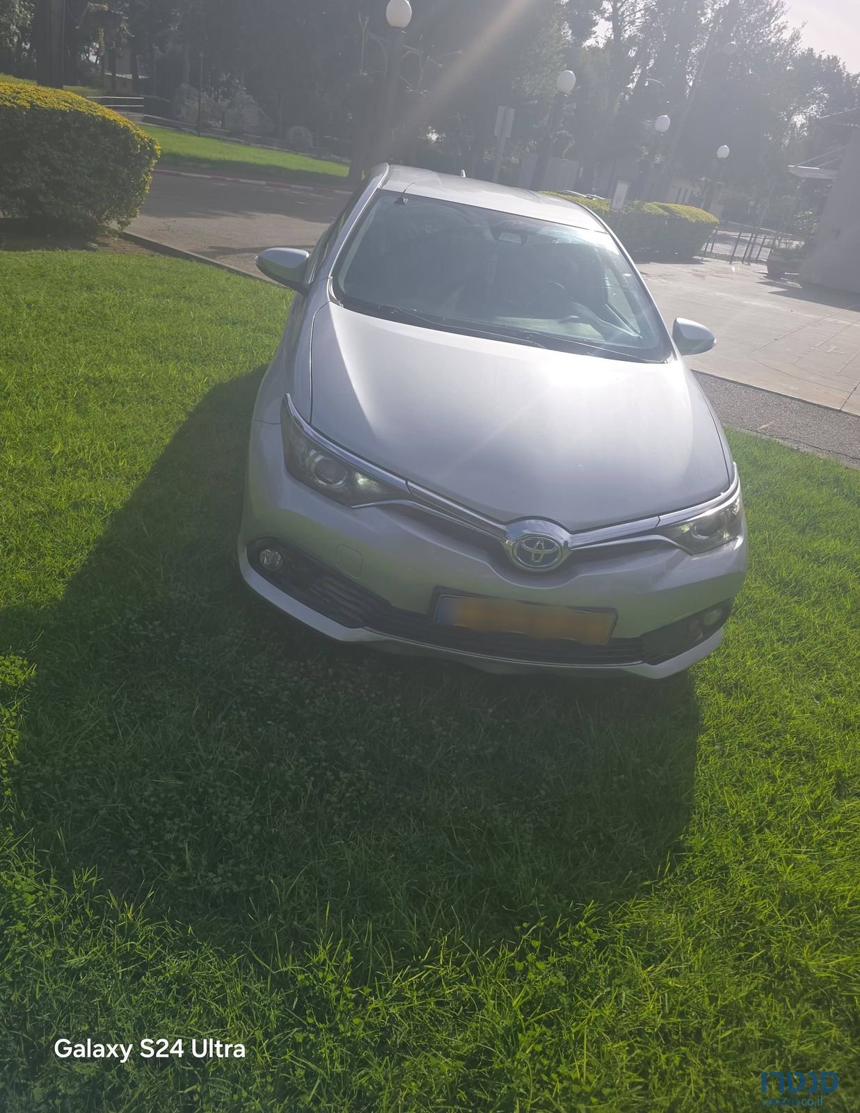 2017' Toyota Auris טויוטה אוריס photo #1