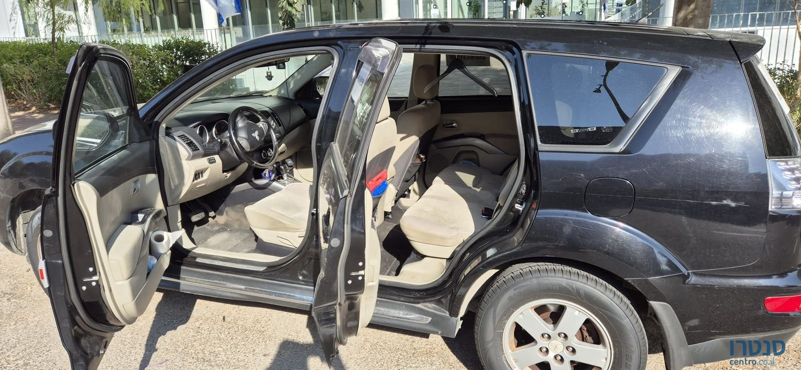 2011' Mitsubishi Outlander מיצובישי אאוטלנדר photo #2