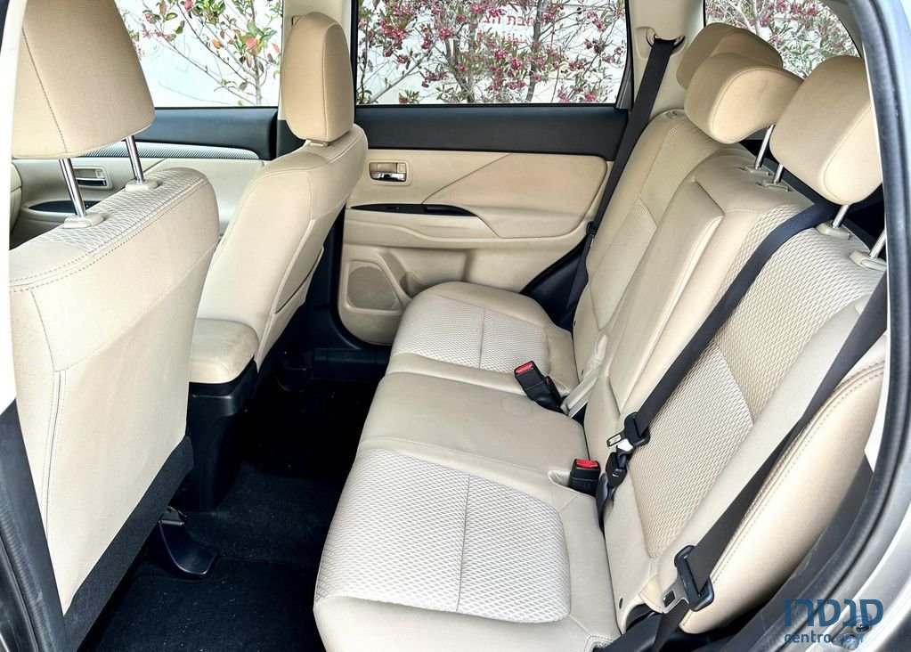 2016' Mitsubishi Outlander מיצובישי אאוטלנדר photo #4