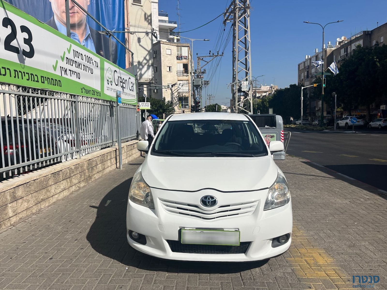 2010' Toyota Verso photo #3