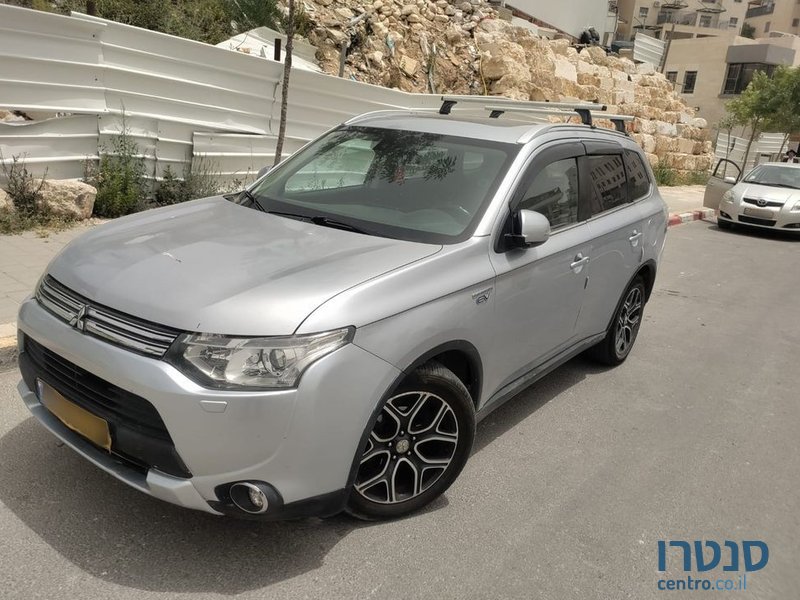 2015' Mitsubishi Outlander מיצובישי אאוטלנדר photo #3