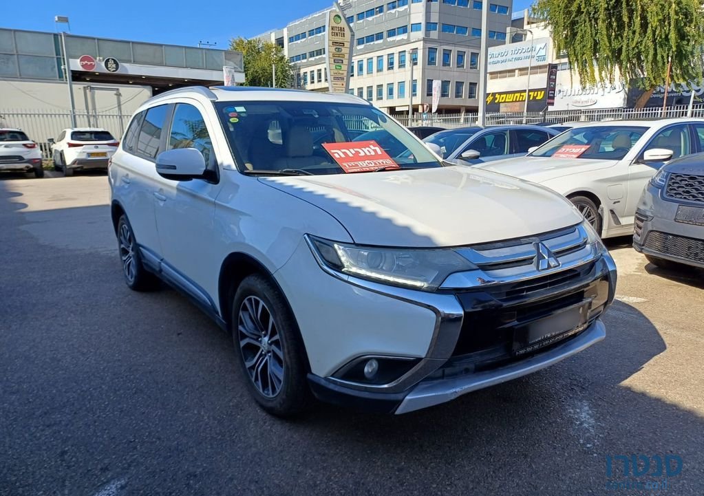 2018' Mitsubishi Outlander מיצובישי אאוטלנדר photo #2