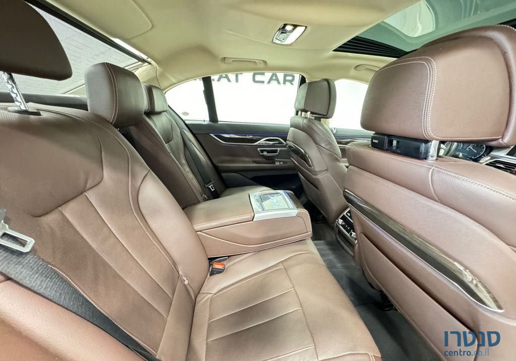 2016' BMW 7 Series ב.מ.וו סדרה 7 photo #5