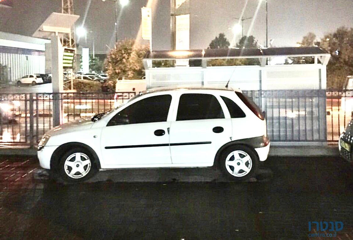 2003' Opel Corsa ESSENTIA photo #1
