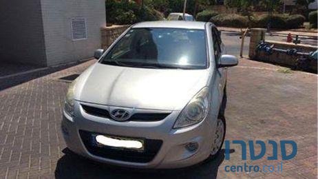 2012' Hyundai i20 יונדאי photo #1