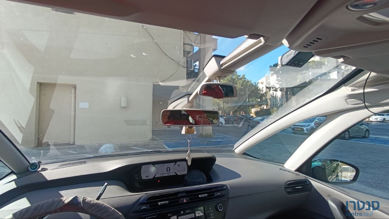 2016' Citroen C4 Picasso Comfort Pack photo #6