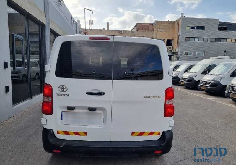 2020' Toyota Prius טויוטה פרואייס photo #3