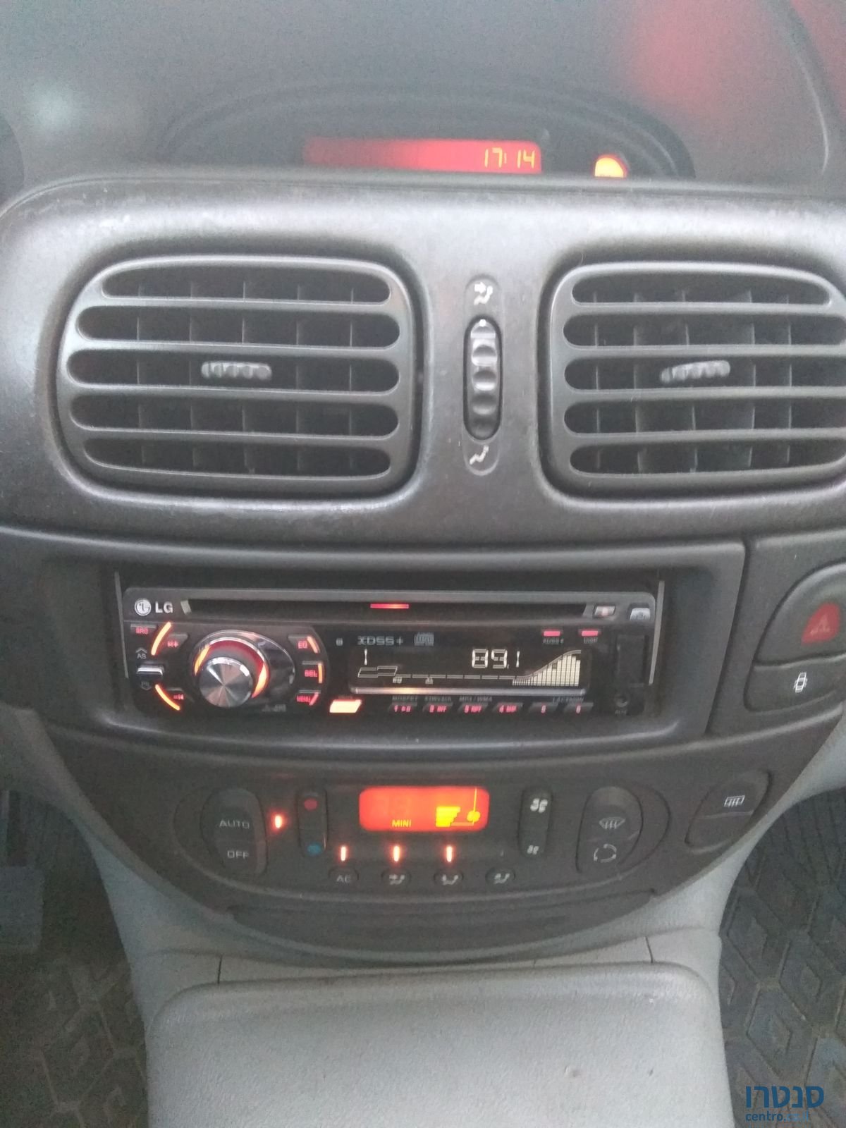 2003' Renault Scenic photo #6