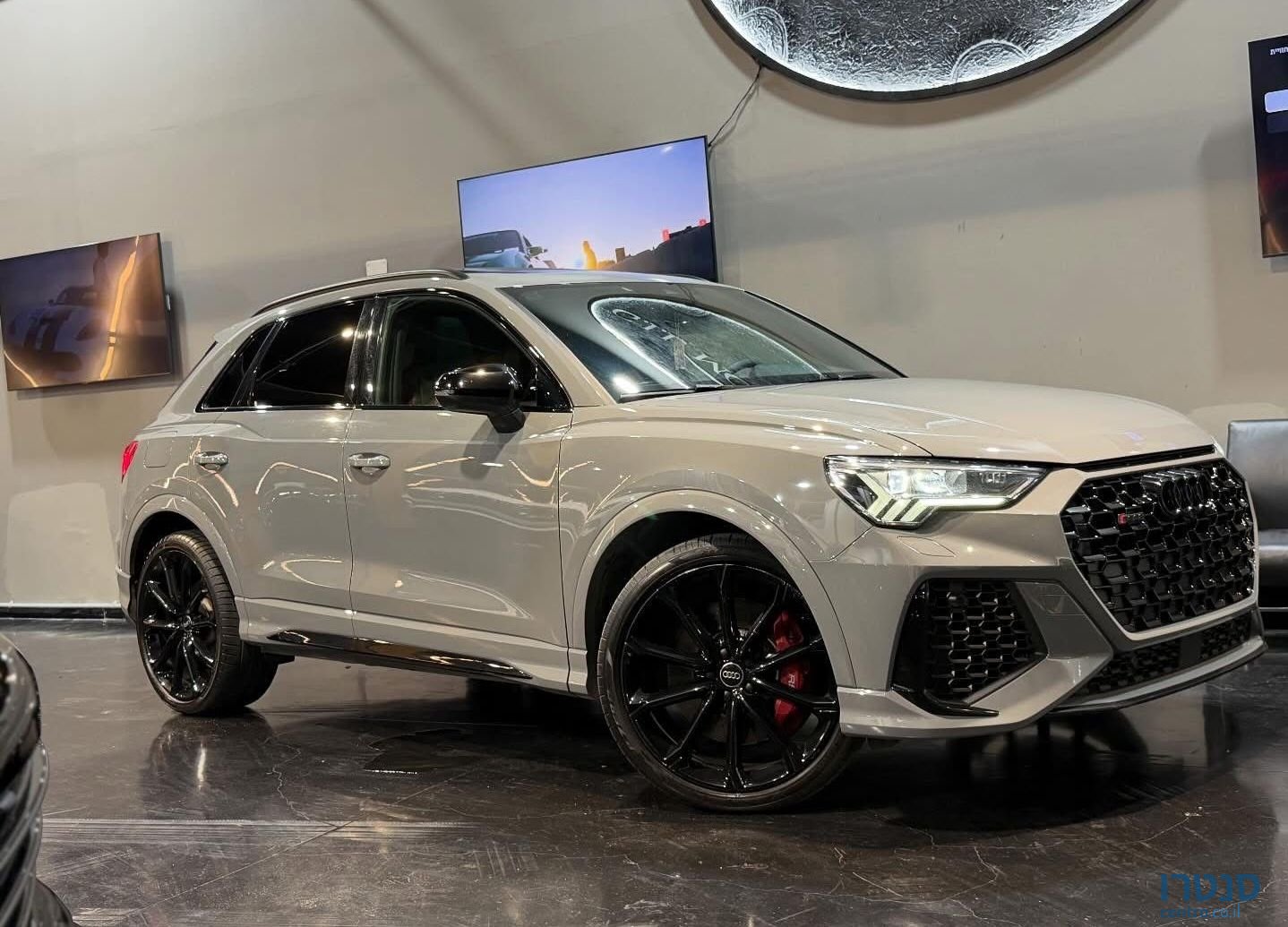 2022' Audi RS Q3 אאודי photo #1