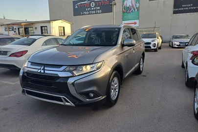 2021' Mitsubishi Outlander מיצובישי אאוטלנדר
