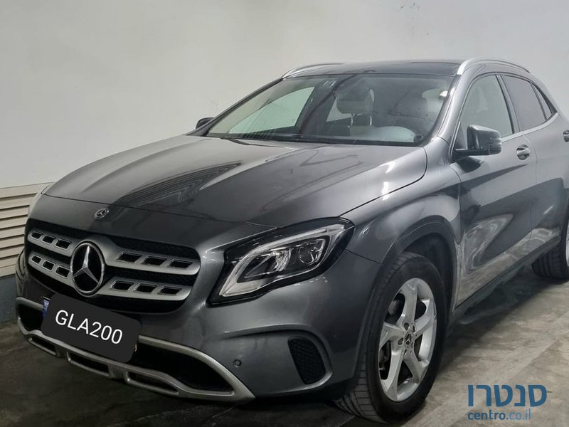 2019' Mercedes-Benz Gla מרצדס photo #1