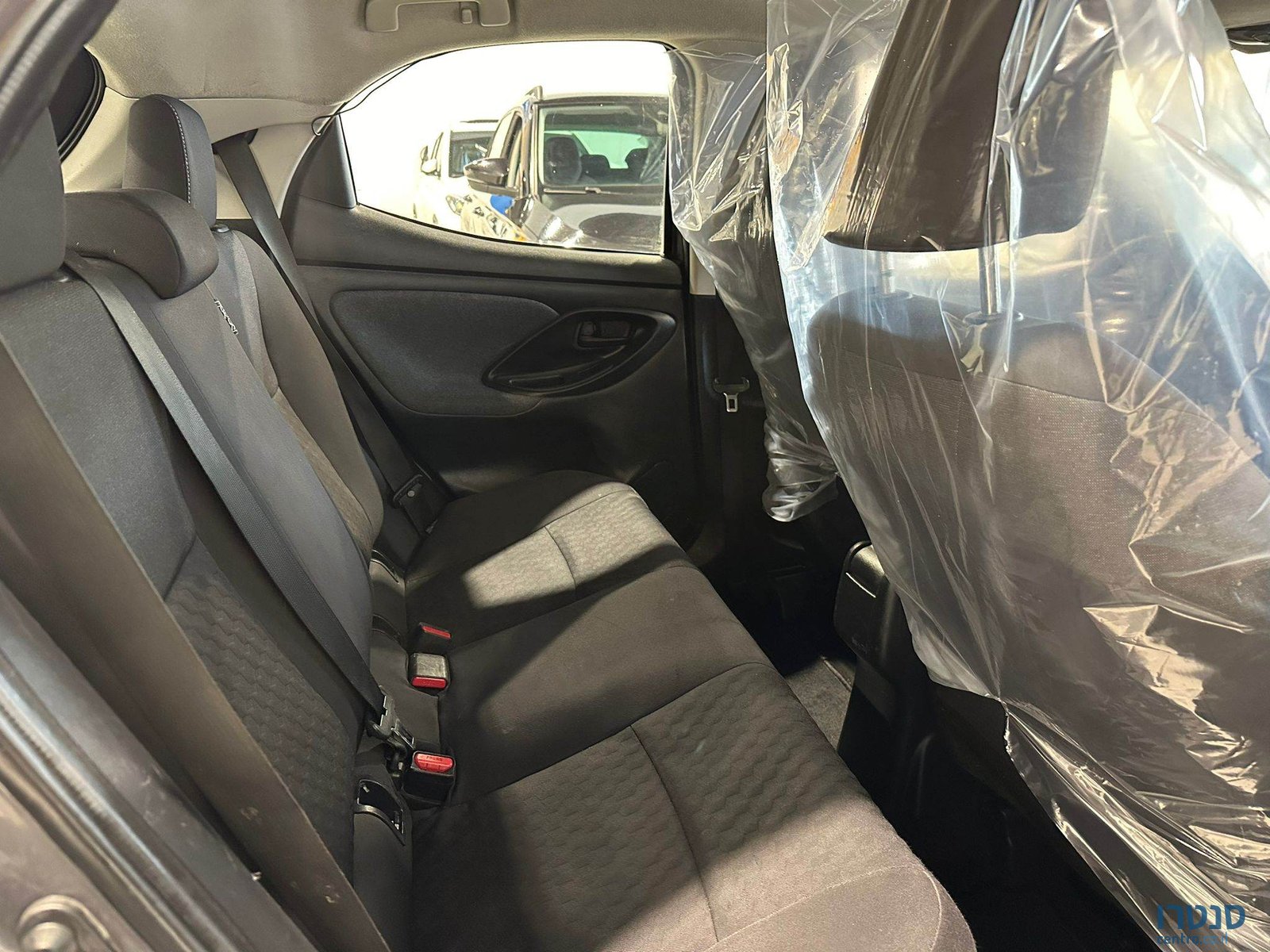 2021' Toyota Yaris photo #6