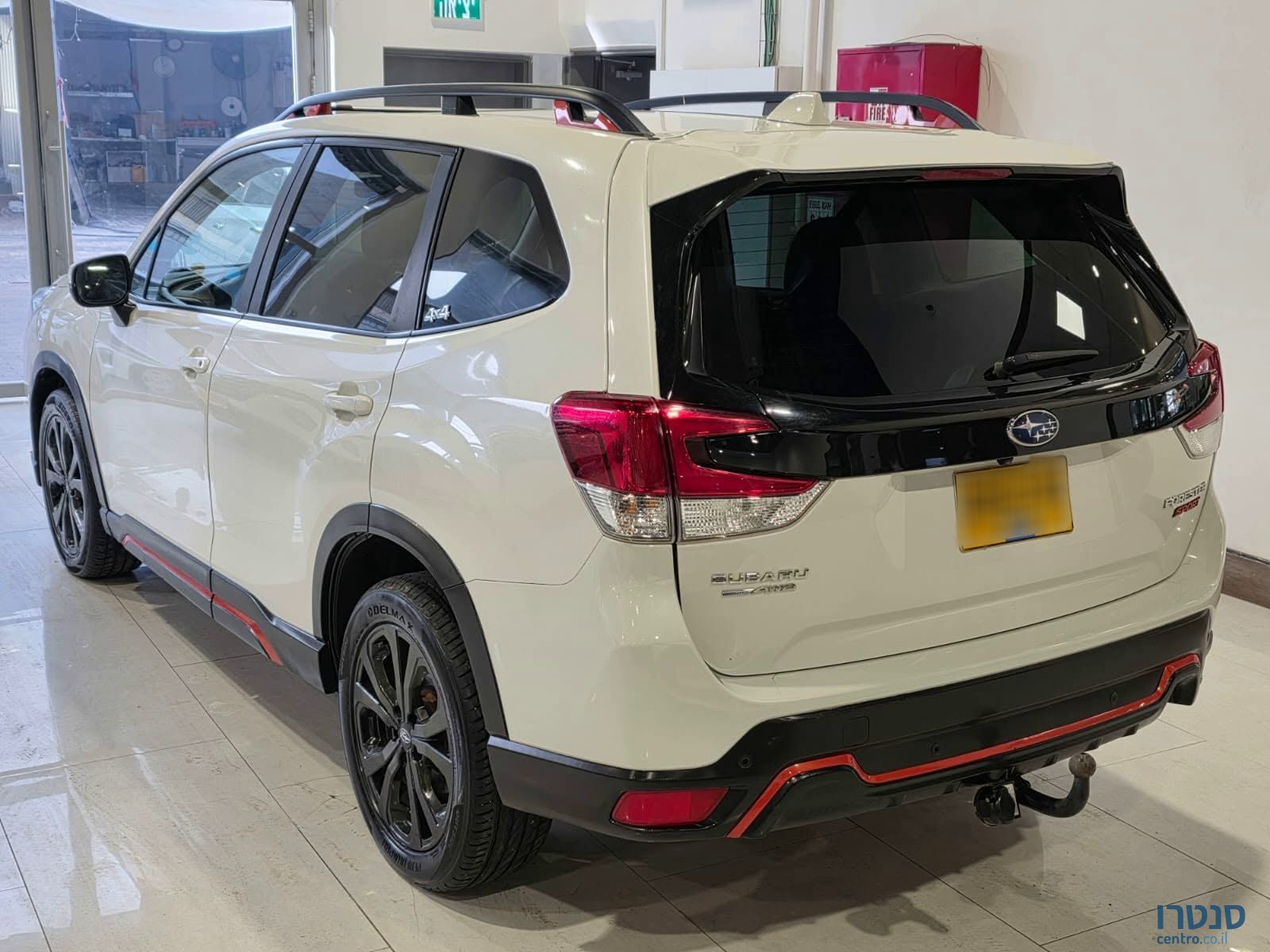 2023' Subaru Forester photo #4