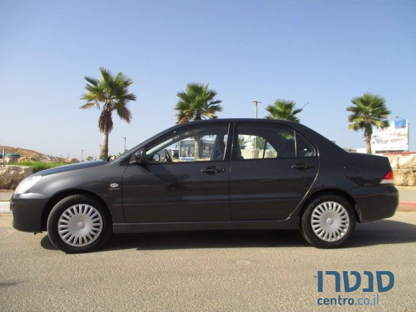 2005' Mitsubishi Lancer photo #1