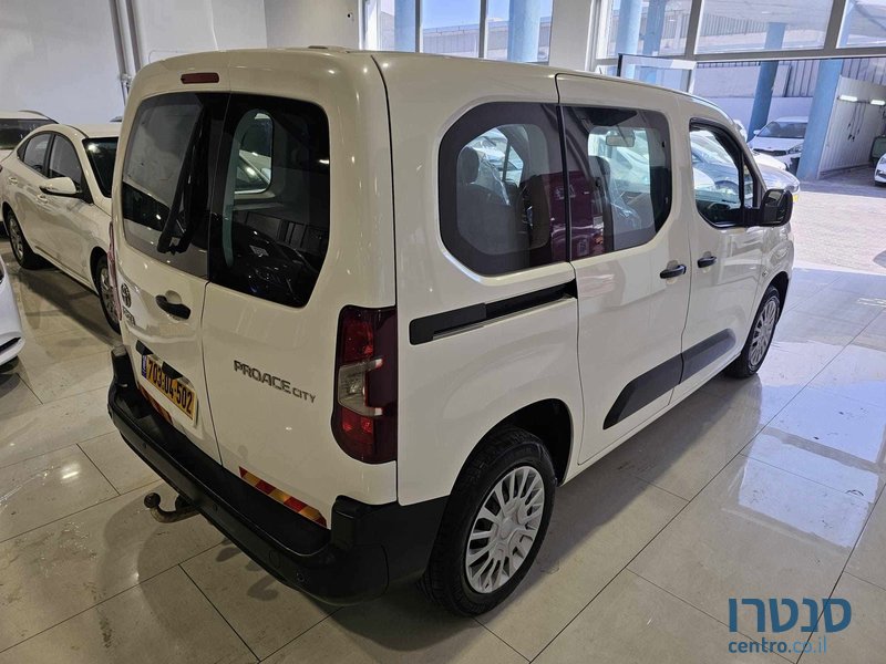 2021' Toyota ProAce City photo #3