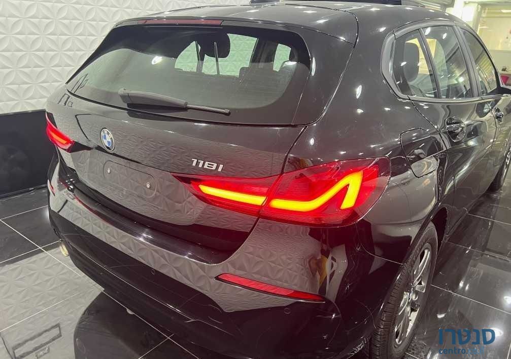 2021' BMW 1 Series ב.מ.וו סדרה 1 photo #3