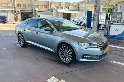 2022' Skoda Superb סקודה סופרב