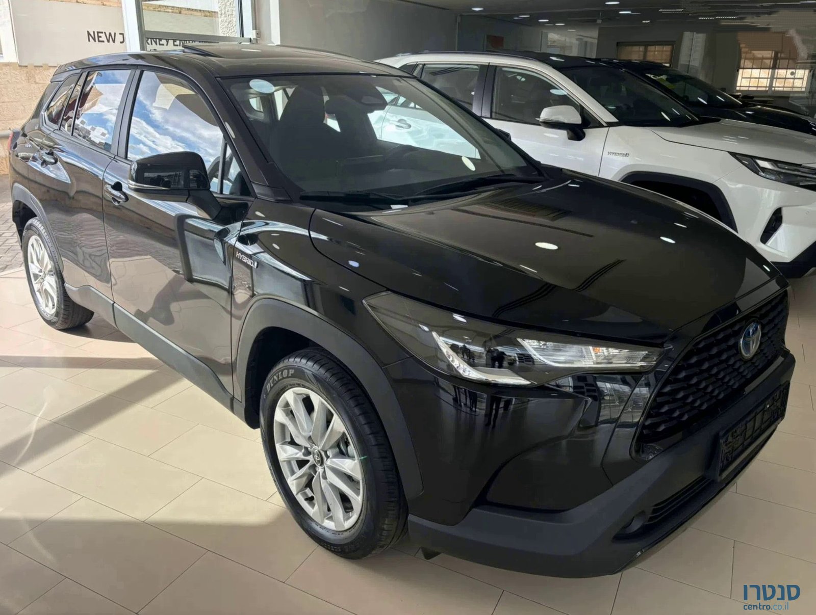 2025' Toyota Corolla Cross photo #2