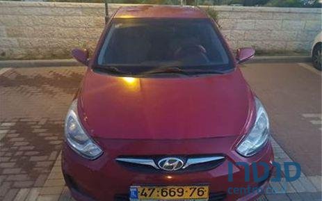 2011' Hyundai i25 i25 יונדאי photo #1